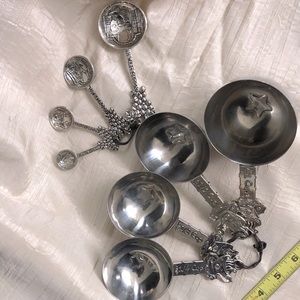Measuring Cups & Spoons Collectable Unique